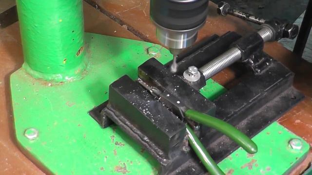 ВКРУТИЛ ДВА БОЛТА И ОБАЛДЕЛ! НАДО БЫЛО РАНЬШЕ СДЕЛАТЬ.mp4 смотреть онлайн