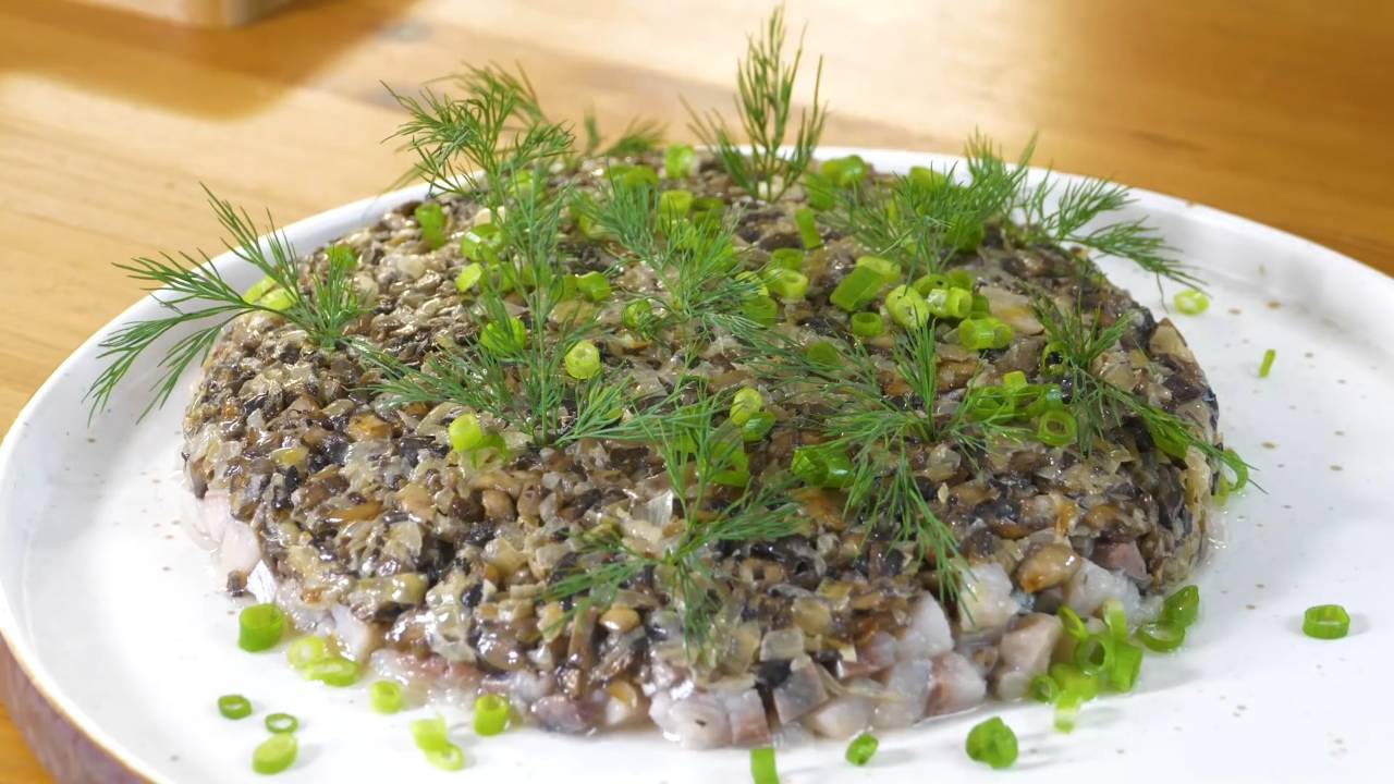 Я не верил что так можно. Селедка с грибами смотреть онлайн