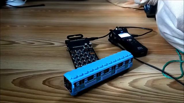 Teenage Engineering Pocket Operator - 33 (Metro) смотреть онлайн