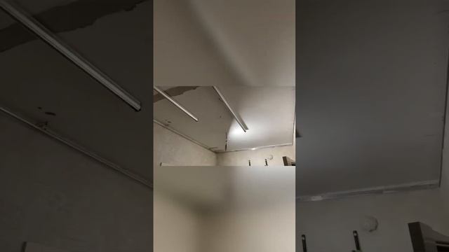 Световые линии в стене световые линии на потолке #натяжные_потолки #дизайн смотреть онлайн