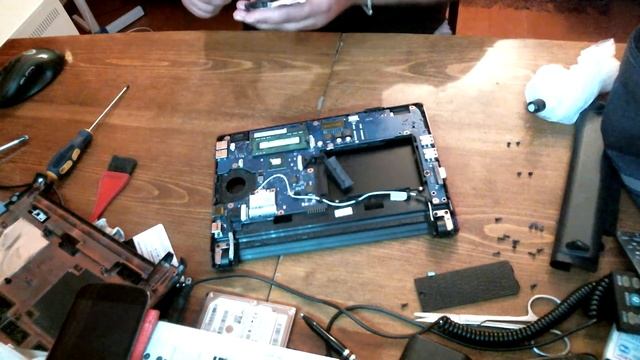Как почистить от пыли нетбук Samsung np n100 и заменить термо пасту смотреть онлайн