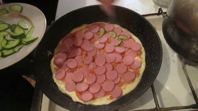 Пицца за 10 минут недорогая,вкусная на сковороде своими руками.Семейная кухня. смотреть онлайн