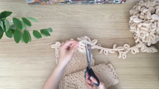 Как связать шарф из пряжи Ализе Пуффи без спиц и крючка за 30 минут смотреть онлайн