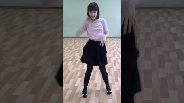 Танец сиртаки в необычном исполнение смотреть онлайн