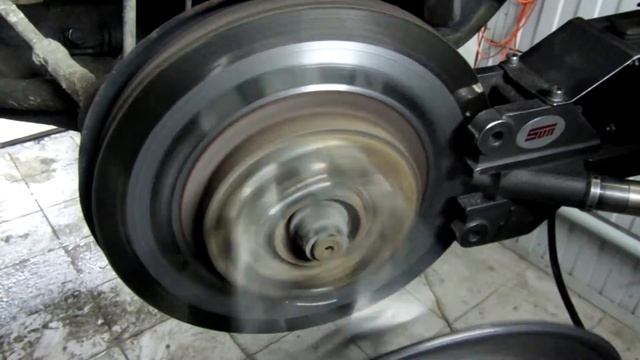 Проточка тормозных дисков без снятия смотреть онлайн