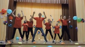 танец - потому что  я бетмен