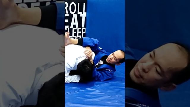 OMOPLATA ,TEKNIK KUNCIAN BJJ. Shaka Brazilian Jiu Jitsu Surabaya - Indonesia