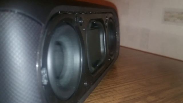 Sony srs xb30 Bass Test! смотреть онлайн