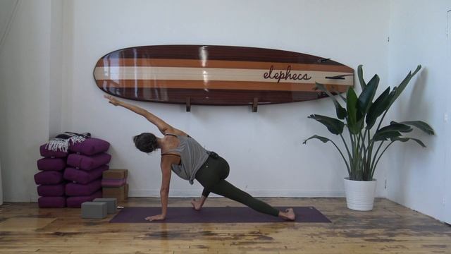 Vinyasa Flow Yoga | Energize and Empower (Melissa Wick) смотреть онлайн