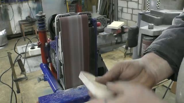 Как сделать МИНИ ГРИНДЕР из ленточной шлиф машинки. 1 часть. смотреть онлайн