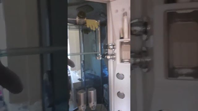 джакузи и душевая кабина 2.0 смотреть онлайн