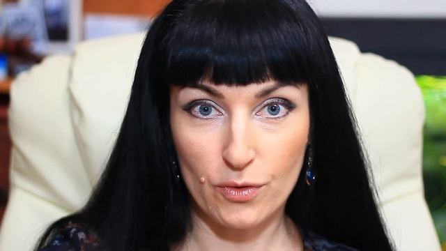 Первое использование тональной основы-флюид Giordani Gold SPF 12 смотреть онлайн