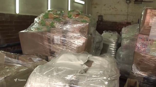 17.03.22 Более 20 тонн гуманитарной помощи отправила Томская область жителям Донбасса смотреть онлайн