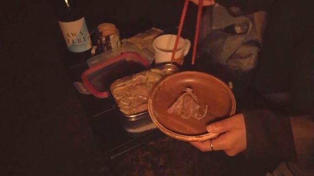 Sub) 아무도 없는 숲속에서 캠핑..그런데 이건 좀 아닌거 같아요 смотреть онлайн