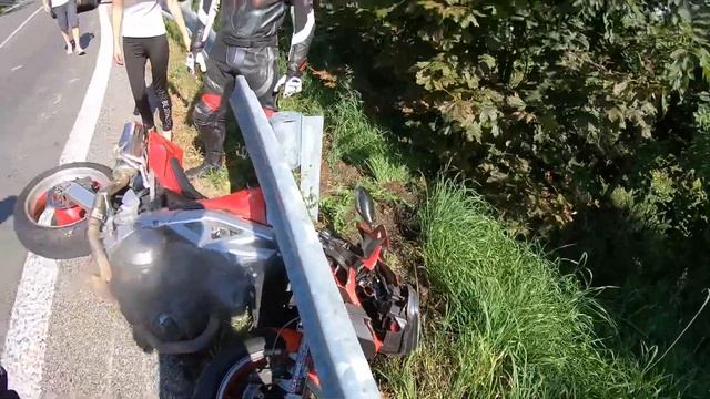Suzuki SV 1000 crash смотреть онлайн