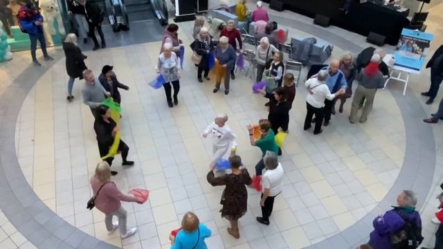 Улетные танцы в Польше .??? Elderly Day In Poland