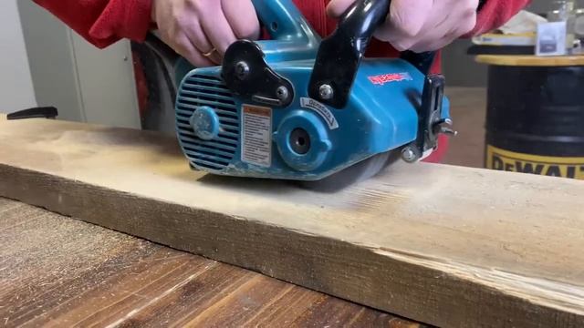 Brush network grinder MAKITA 9741 \ Шлифмашина щеточная сетевая смотреть онлайн