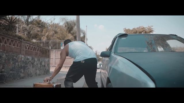 TREN LOKOTE FT. SANTA FE KLAN // ENTRE LA MUERTE Y EL PELIGRO // VIDEO OFICIAL смотреть онлайн