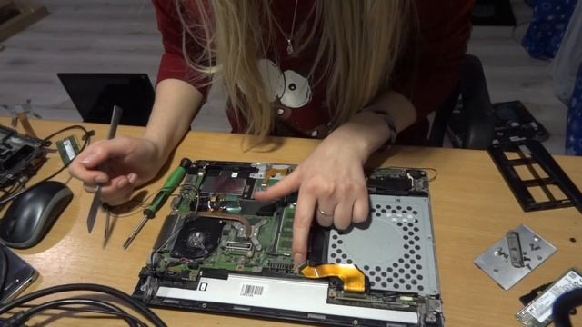 Fujitsu Siemens Lifebook S936 смотреть онлайн