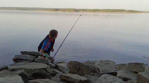 Рыбалка на экран (телевизор) май 2021. Щучка на 12 минуте.