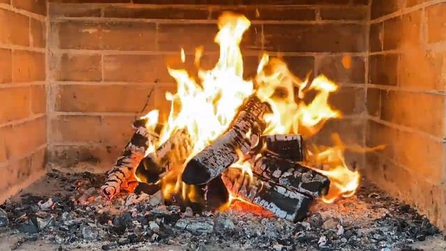 Горящий камин, релакс и треск березовых дров в огне…. смотреть онлайн