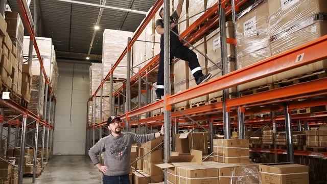 Зелёный лазерный уровень от KAPRO смотреть онлайн