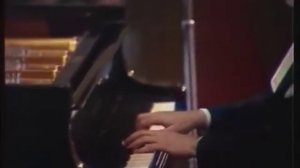 Emil Gilels - Schumann - Arabesque in C major, Op 18