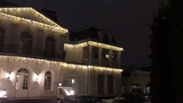Новогоднее украшение дома смотреть онлайн