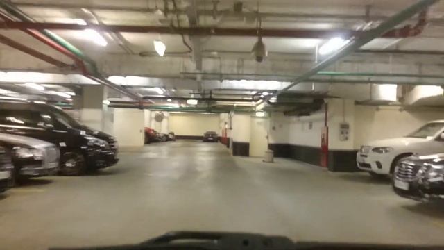 Парковка в подземном паркинге Москва Сити