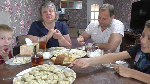 МУКБАНГ. Пельмени смотреть онлайн