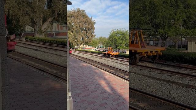 Disneyland Railroad | Disneyland Park | Theme Parks | Things to Do | California смотреть онлайн