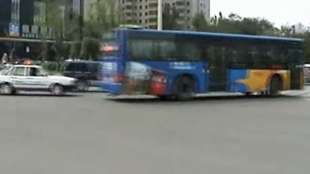 2 06 2011 Едем пассажирским поездом из г.Янцзы в г.Шеньян. смотреть онлайн