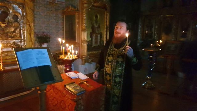 Акафист Божией Матери и молебен о болящих людях. смотреть онлайн