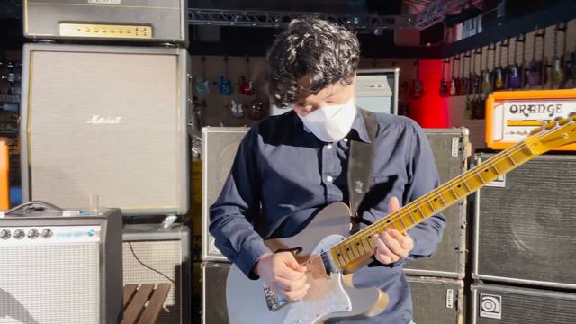 Fender Custom Shop '69 Tele Thinline & '68 Custom Vibro Champ - Sherwood Music смотреть онлайн