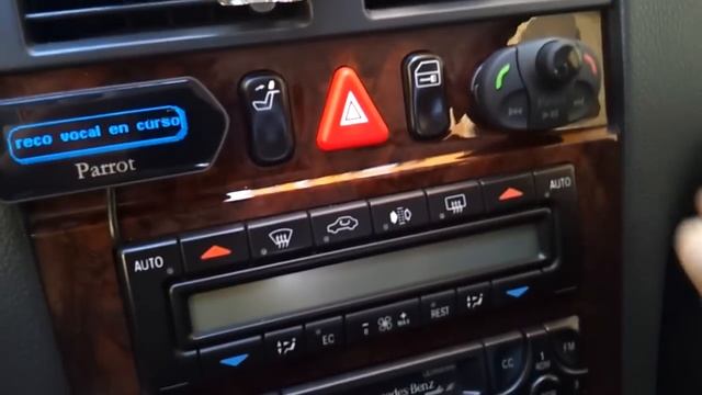 PARROT MKi9100 это громкая связи Bluetooth смотреть онлайн