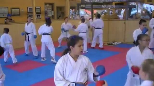 ноги и связки в тройках.mp4 смотреть онлайн