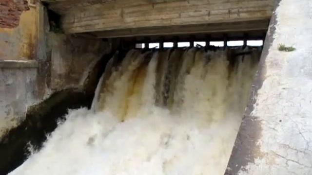 Вырица, р.Оредеж, плотина ГЭС, июнь 2010 смотреть онлайн