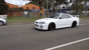 nissan skyline gtr r34 звук турбины как у самолёта ?