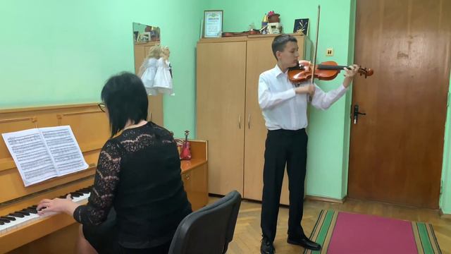 Альберто Курчі «Чардаш» виконує Здоровець Євгеній учень 6-го класу смотреть онлайн