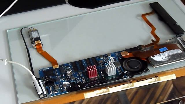 MacBook Air 13" A1237 ohne Gehäuse смотреть онлайн