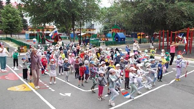 флешмоб "Танцуй, Россия" смотреть онлайн