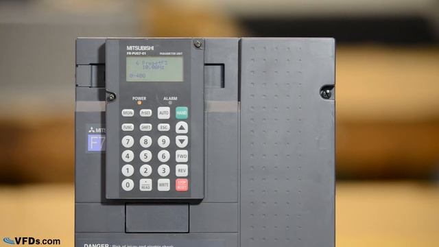 How to program the Mitsubishi F700 series VFD (F720, F740) смотреть онлайн