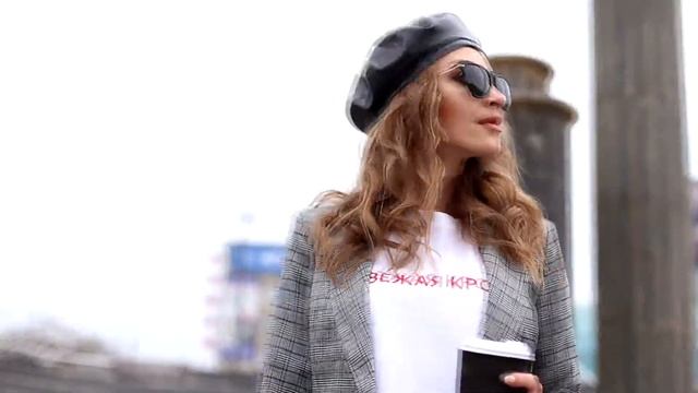 С чем носить берет ??? смотреть онлайн