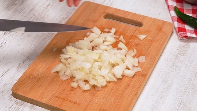 Nie trać czasu, po prostu włóż mięso mielone do kostek lodu, aby uzyskać wspaniały efekt! смотреть онлайн