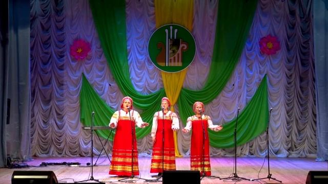 "Ой, заря ты зорюшка" исполняет Трио "НасТроение" смотреть онлайн