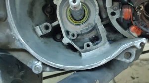 Как поменять Сальник коленвала Yamaha Grand Axis -100