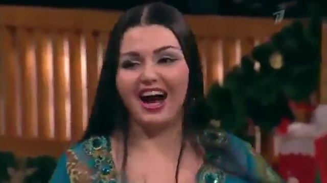 Чарочка в Цыганском Шоу Вадима Бабунова в Ростове на Дону смотреть онлайн