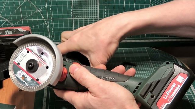 Metabo PowerMaxx CC 12 BL, Ч IV: обзор штатной оснастки