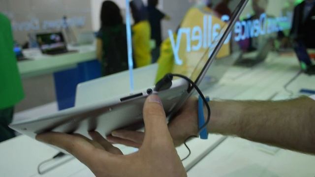 Toshiba KiraBook Hands On [Magyar] смотреть онлайн