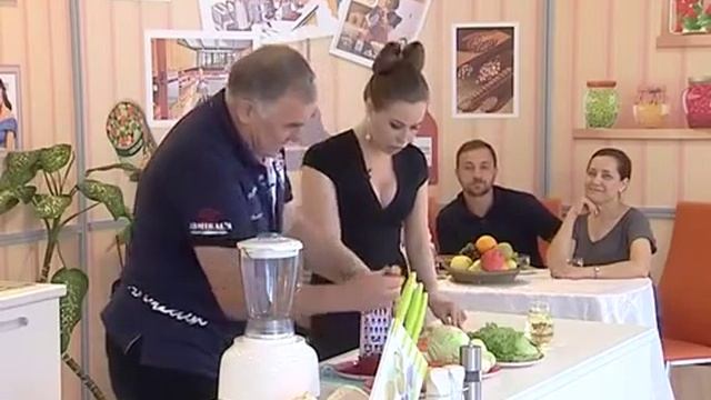 Вкусные дела выпуск 5 Виктор Кутергин и Юлия Михалкова: сыроеденье для начинающих смотреть онлайн